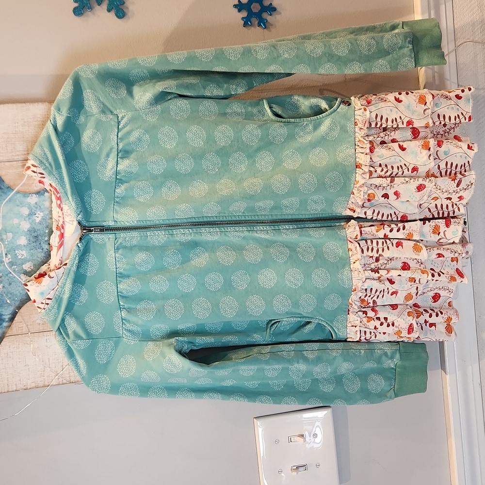 EUC 435 by Matilda Jane Girls sz 14 Sweatshirt w/hoodie zippered front